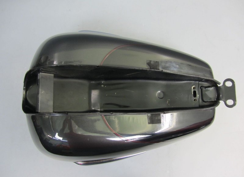 Suzuki VS 1400 Intruder Benzintank Fuel Tank Kraftstofftank LB eBay