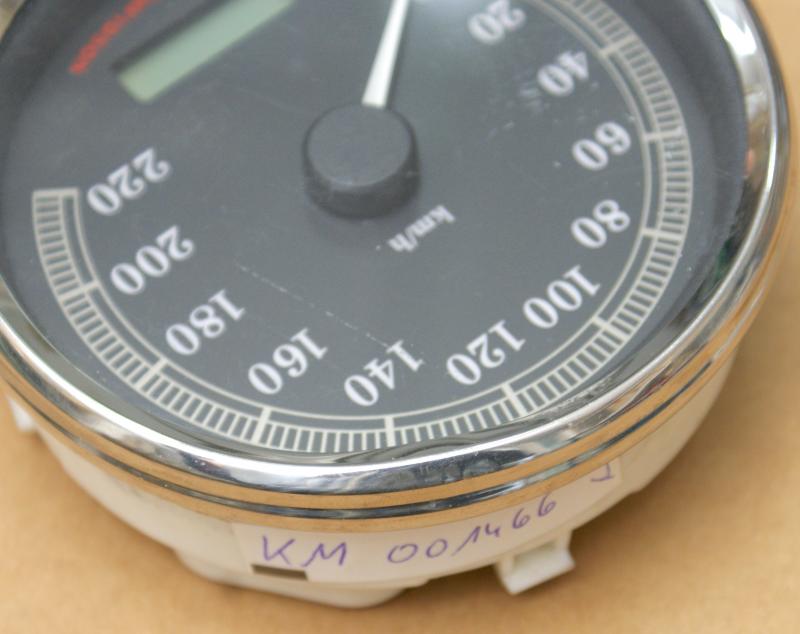 HARLEY ORIGINAL TACHO SPEEDOMETER KM/H ELEKTRONISCH SOFTAIL ROAD KING