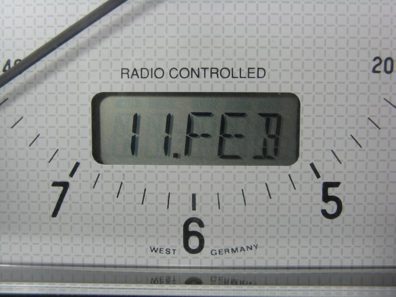 80´s design KUNDO Space Timer Funkuhr Radio controlled funktioniert