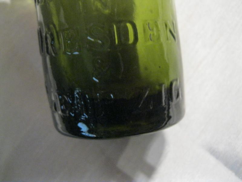 1 Glasflasche Miner Wass Mineralwasser von Dr Struve in Dresden /& Leipzig grün