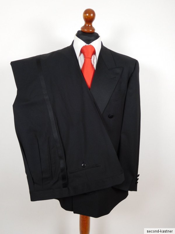 有关以下物品的详细资料: hugo boss smoking anzug gr.