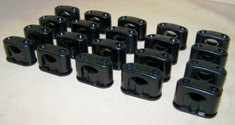 10 Alte Kabelklemmen Size S Bakelit für Schalter Steckdose Kabelschelle