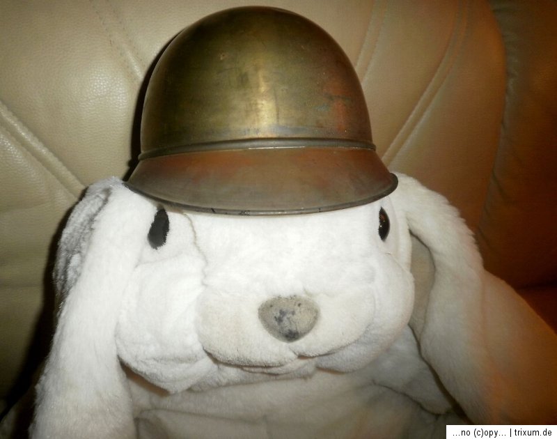 alter Helm,Stahlhelm,Feuerwehrhelm,LARP,Haube.keine Ahnung