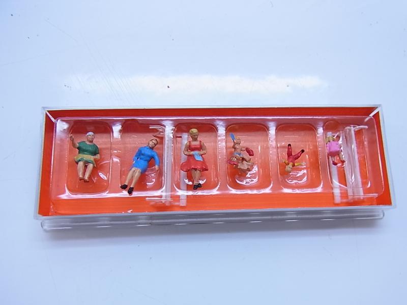 Figuren OVP H0 Preiser 14028 Begrüßungsszenen