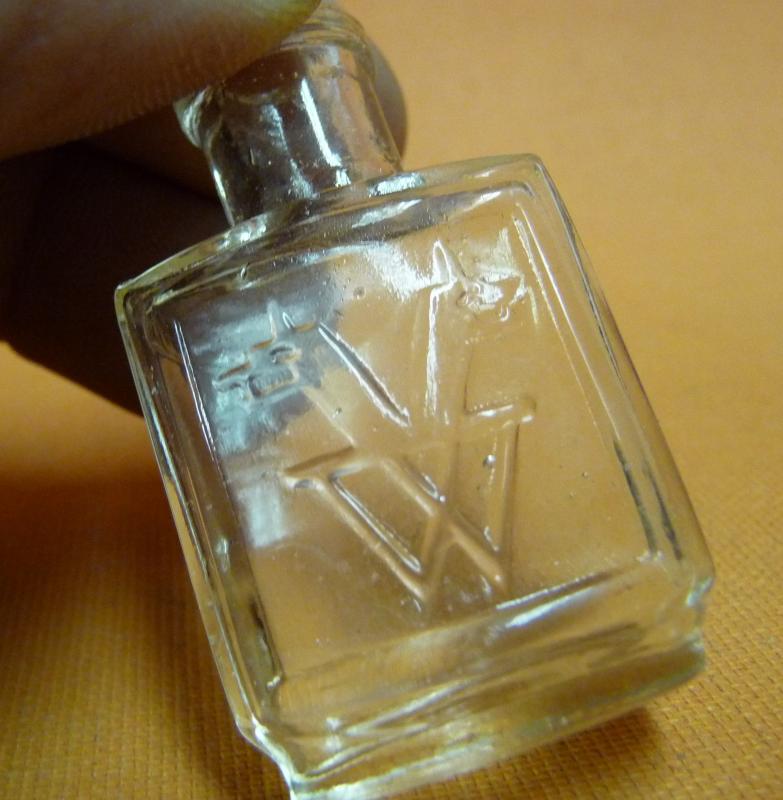 Minifläschen kleine Glasflasche Apotheke Parfum Kaufmannsladen 20/30er