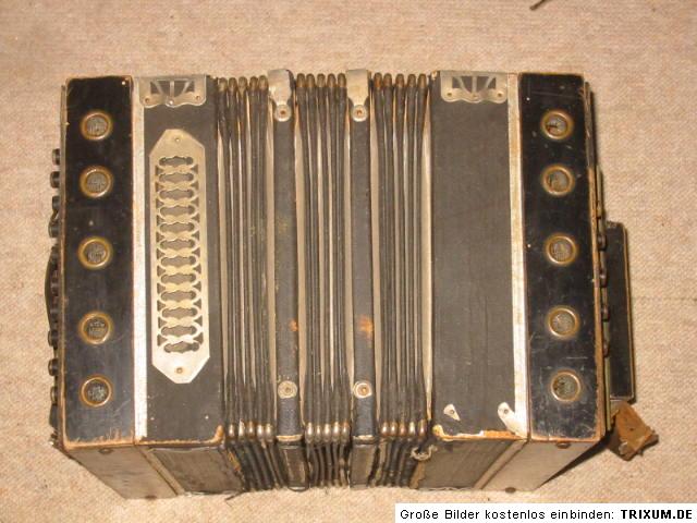 Very old accordion Bandoneon Bandonion Concertina needs repair  