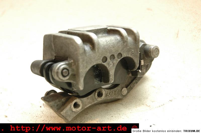 HONDA XLR 125 JD 16 BREMSSATTEL BREMSZANGE VORNE BELÄGE GUT 832