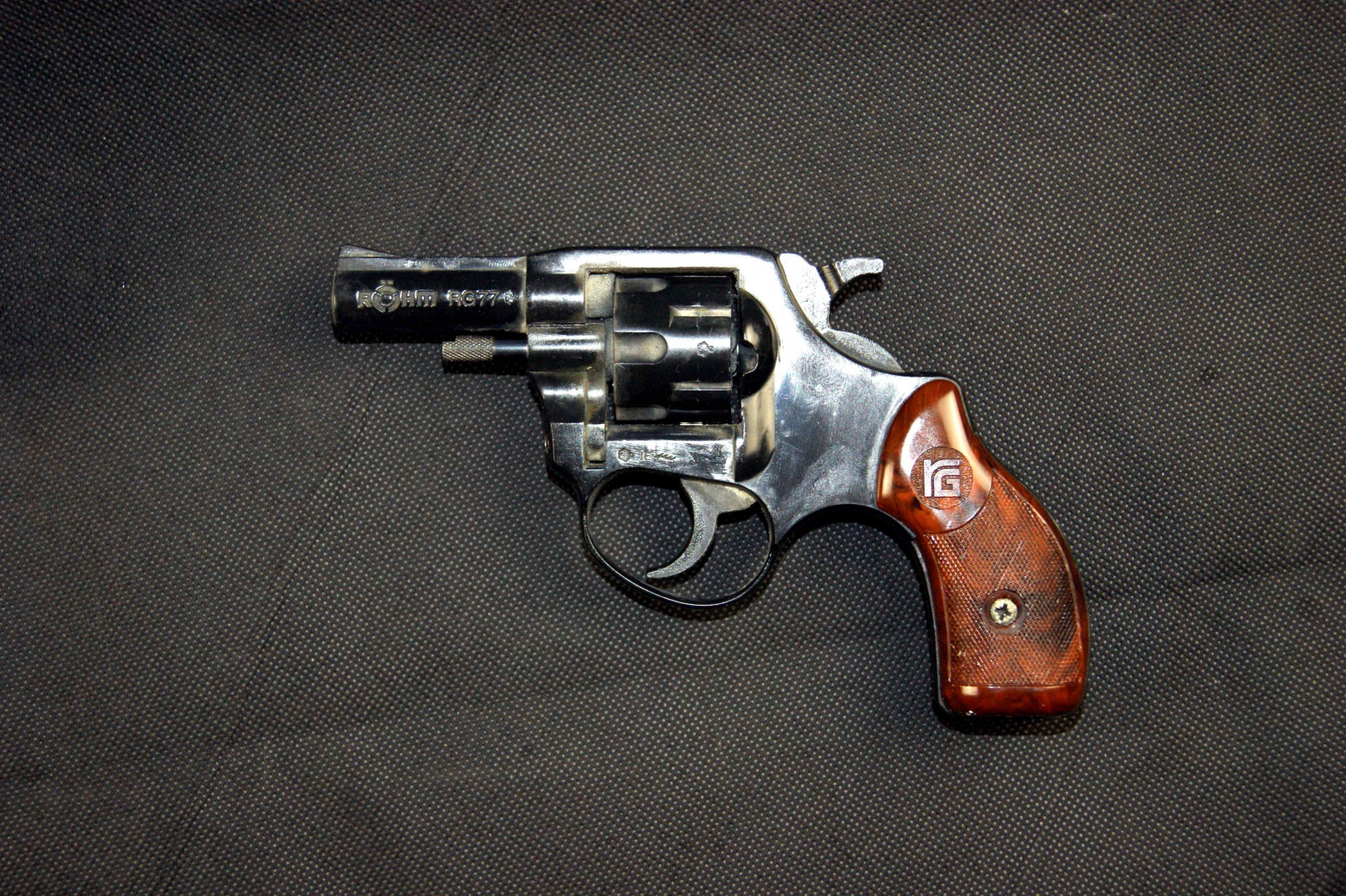 r-hm-rg-77-kaliber-22-lang-egun