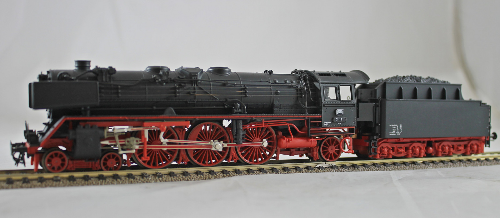 973f466e-fa41-4a25-a6d8-