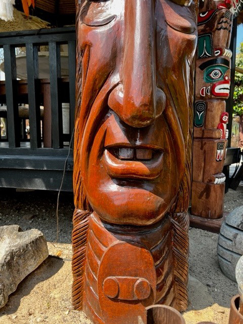 Indian head Real wood Totem pole Handmade height 1.90 Meters