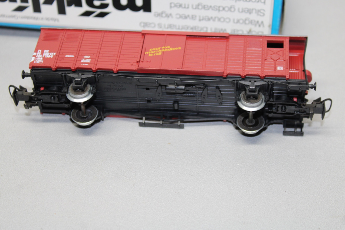 HOゲージ　貨車　marklin 4836 ロングビールボックスカー SBB SBB Cargo Container Flat Car Set | Maerklin US