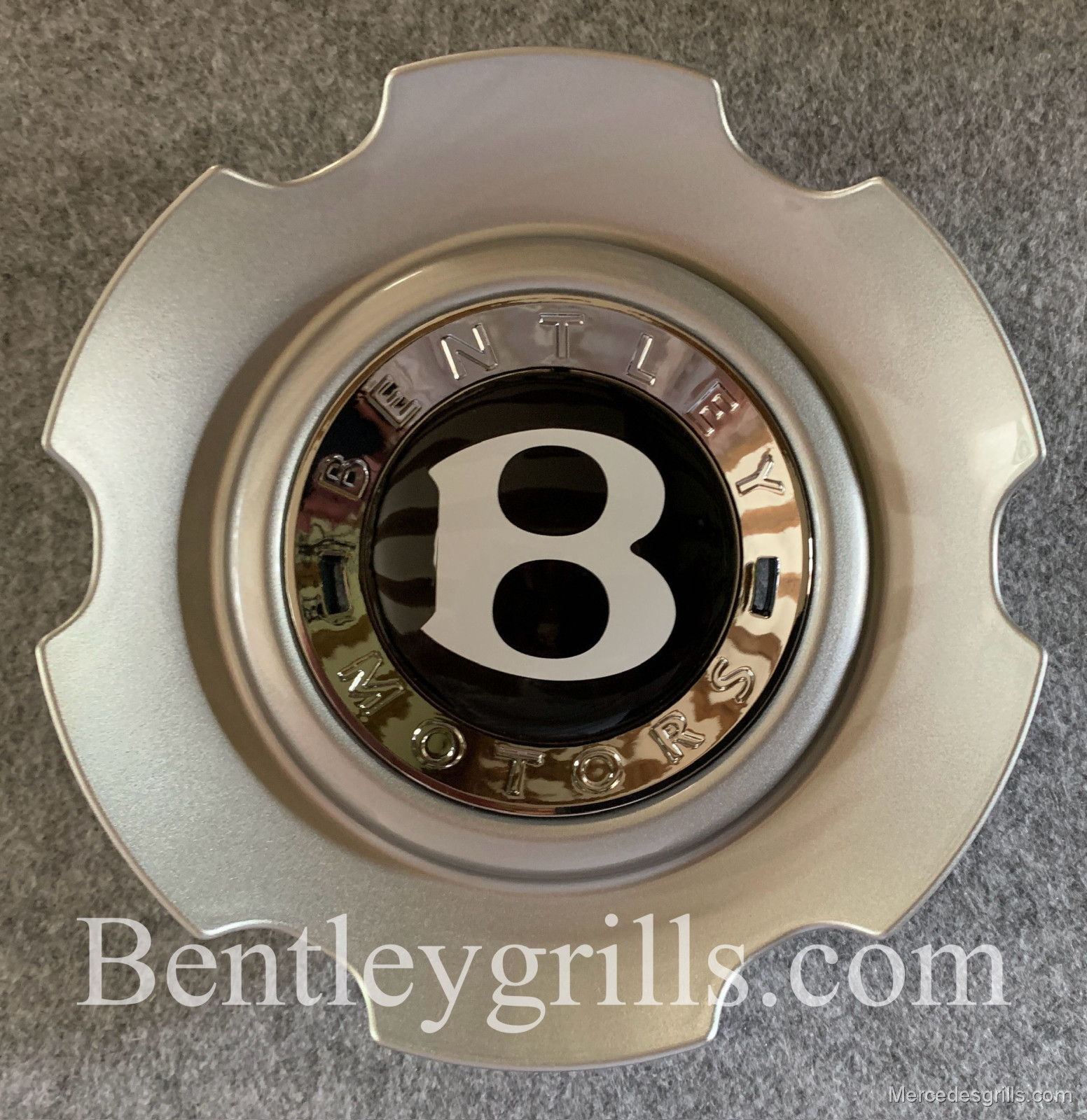 Bentley GT Centre Wheel Hub Caps 3WO601165AS, 3WO601171M | eBay