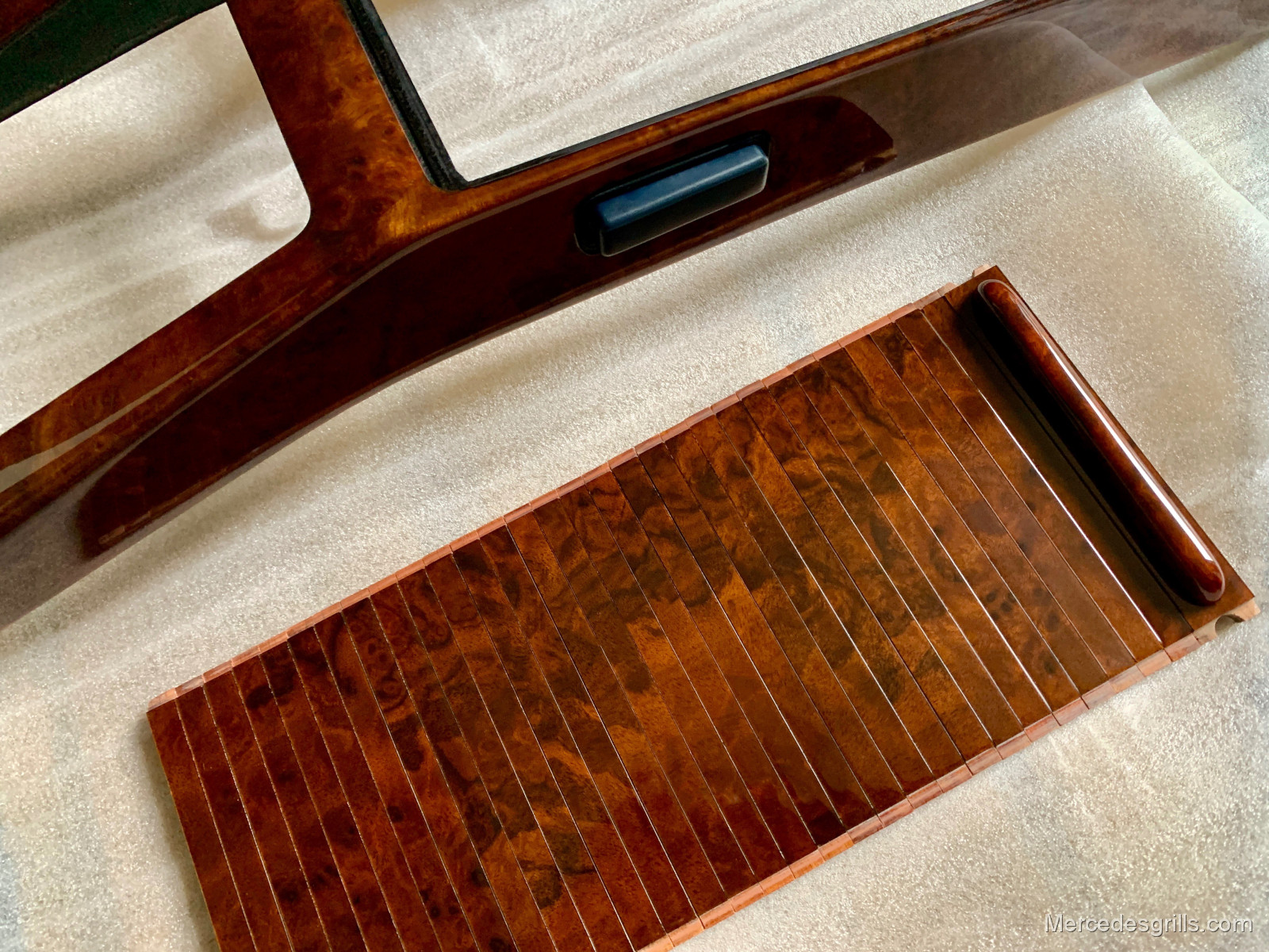 MERCEDES SL R129 CENTRE CONSOLE INCL. ROLLTOP GENUINE BURL WALNUT