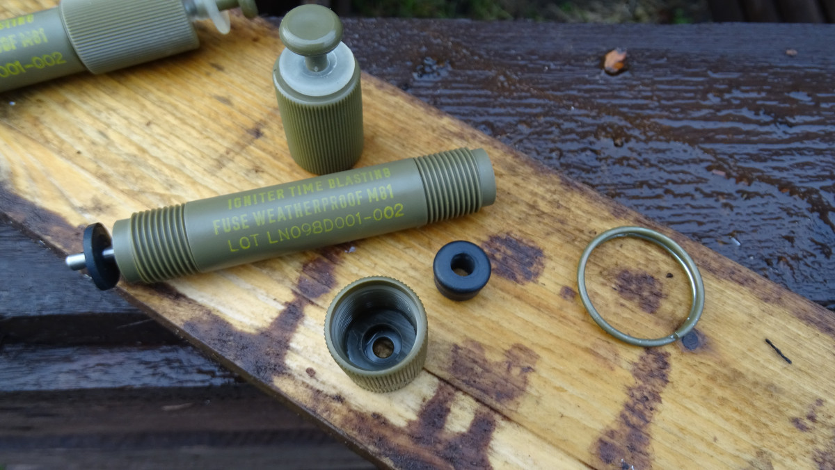 US ZÜNDSCHNURANZÜNDER Mod. M81 * Igniter, Time Blasting Fuse