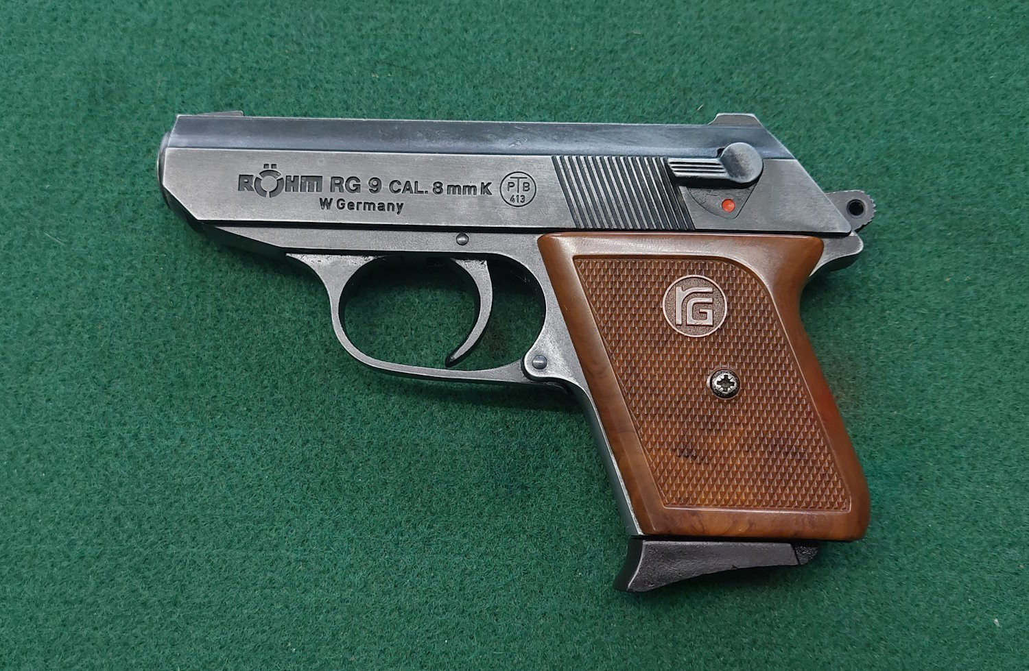 Röhm RG 9 cal. 8mm K Kunststoffgriffschalen PTB 413 - eGun